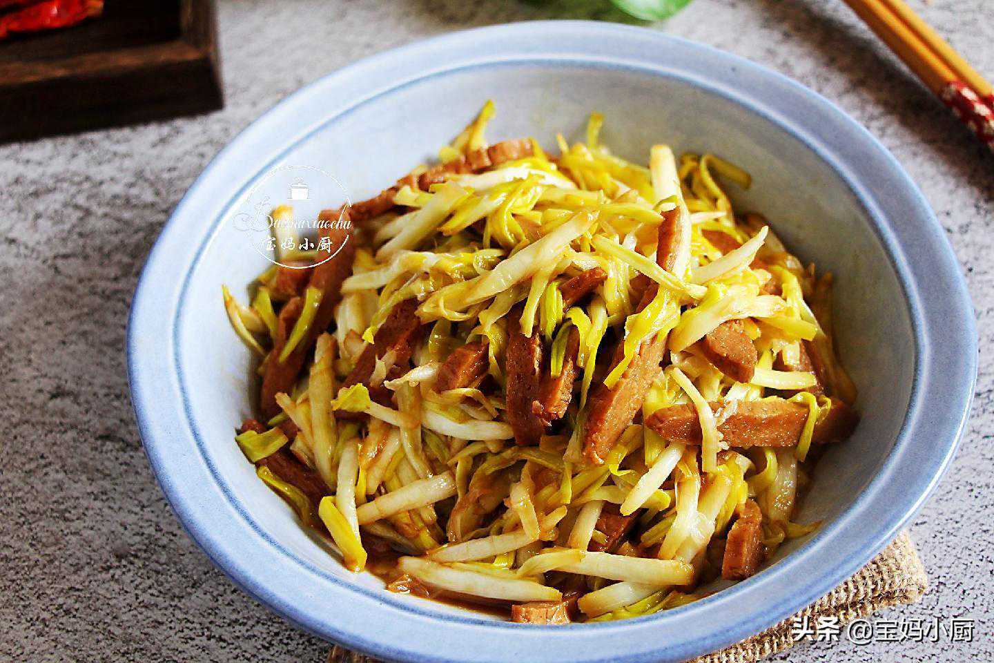 凌晨三点万人手机狂点黄帝像:穿汉服的00后直播打赏够修三座庙 凌晨三点万人手机狂点黄帝像:穿汉服的00后直播打赏够修三座庙