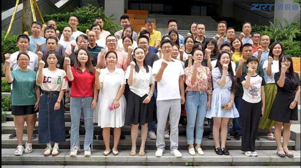 蛇属人：注意！见者平安健康幸福美满 顺风顺水八方来财 财源滚滚