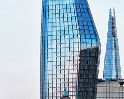 一个家庭中突然冒出这两件喜事，往往是走向衰败的征兆，要警惕了