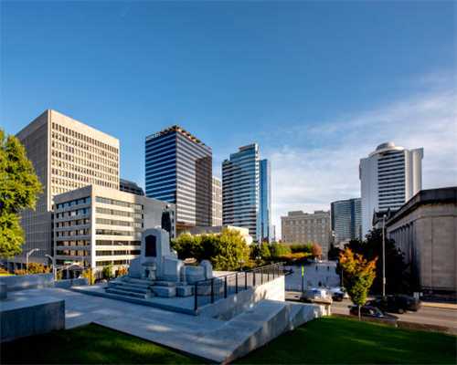 2025年大门风水:地毡颜色选对了,财运猛增50%?快来看!