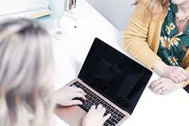 男孩踏青归来耳后多了一颗“黑痣”，医生提醒：千万别乱碰